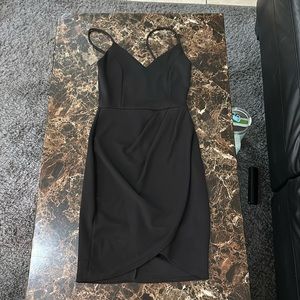 Lulu’s Black Dress